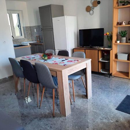 Ema Apartment เบรลา ภายนอก รูปภาพ