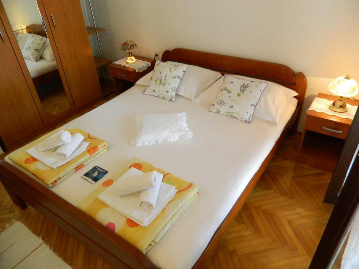 Ema Apartment เบรลา ภายนอก รูปภาพ